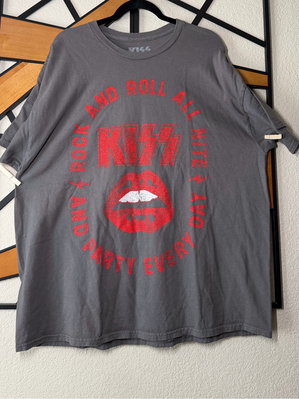KISS Gray Tee with Red Logo & Lip Graphic
